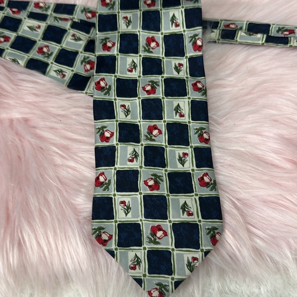Ricci como- firenze 100% Silk Tie with Floral Checkered Design - Picture 4 of 5